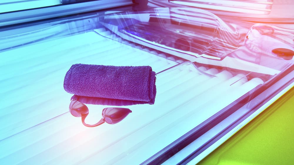 What are the risks of Solarium Therapy?