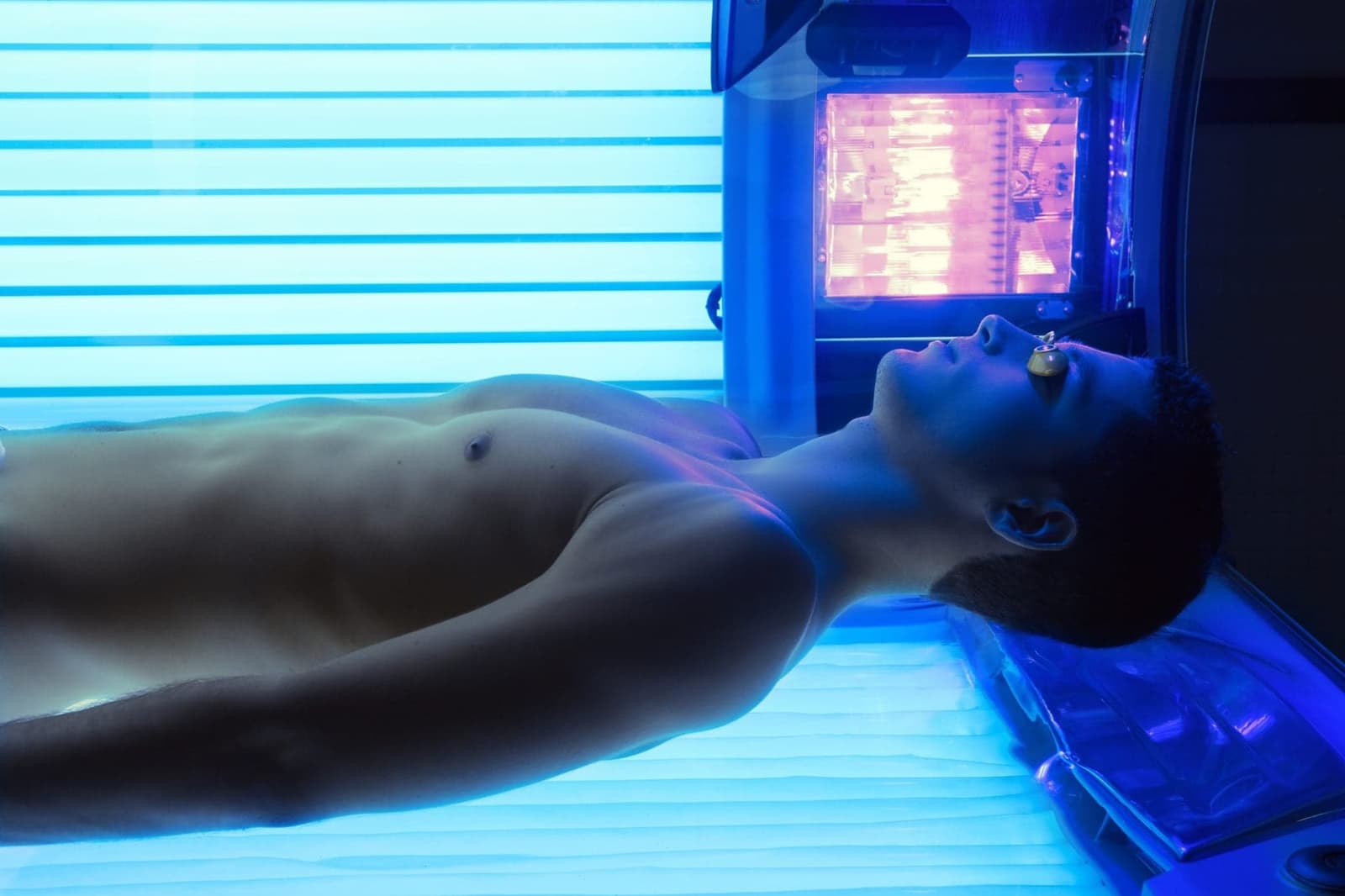 What is solarium tanning?