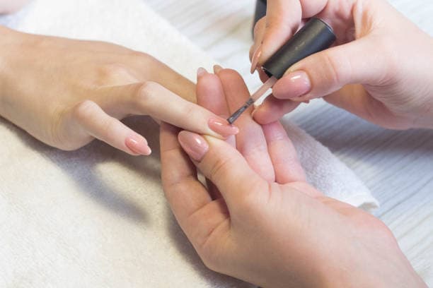 Nail lamination vs. Gel