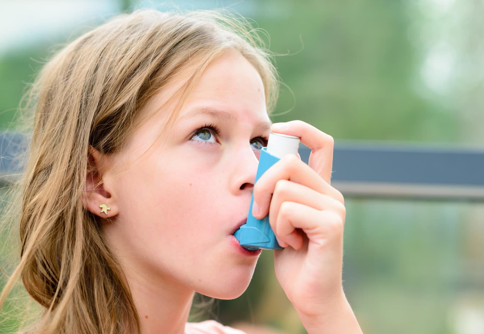 How is asthma diagnosed?