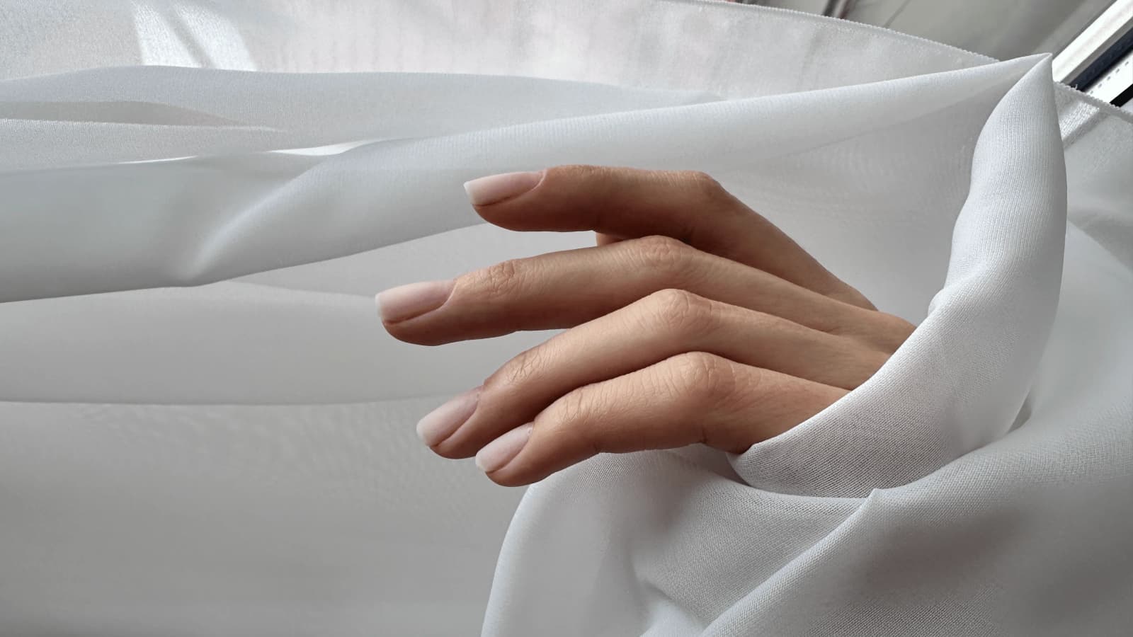 How long does Gel Manicure last?