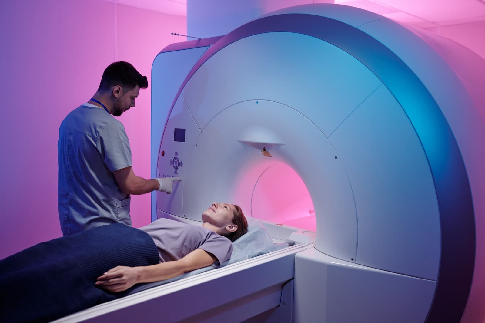 MRI (Magnetic Resonance Imaging): What Happens During the Procedure?