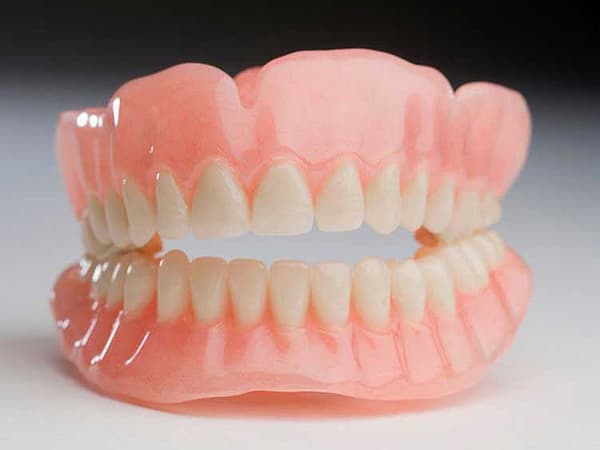 How Do Dentures Work?